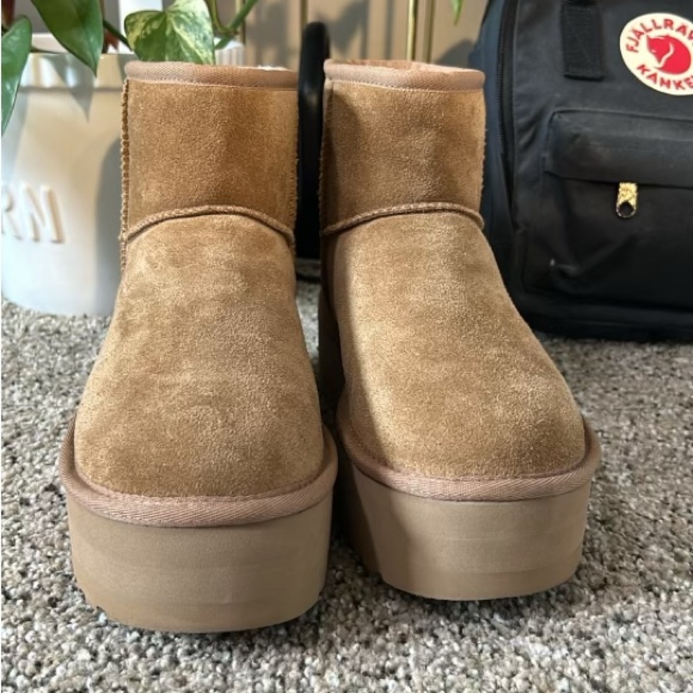 Practically Brand New Platform Uggs. Only Been Wo… - image 6